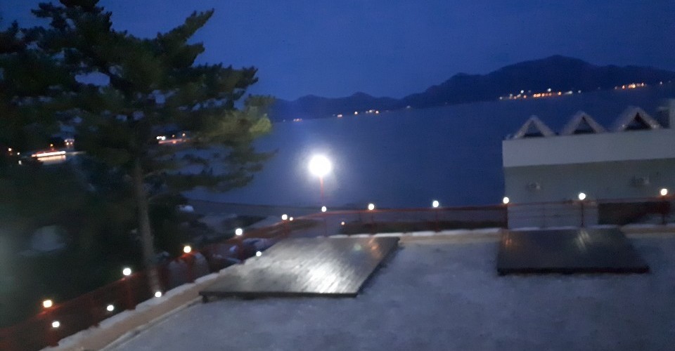 명도그 오토 캠핑장