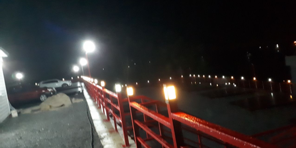 명도그 오토 캠핑장